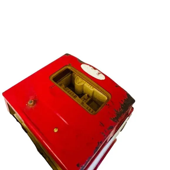Vintage Large Tonka Toy Fire Truck Red Metal Plastic Model Rusty 1986 MetalSo